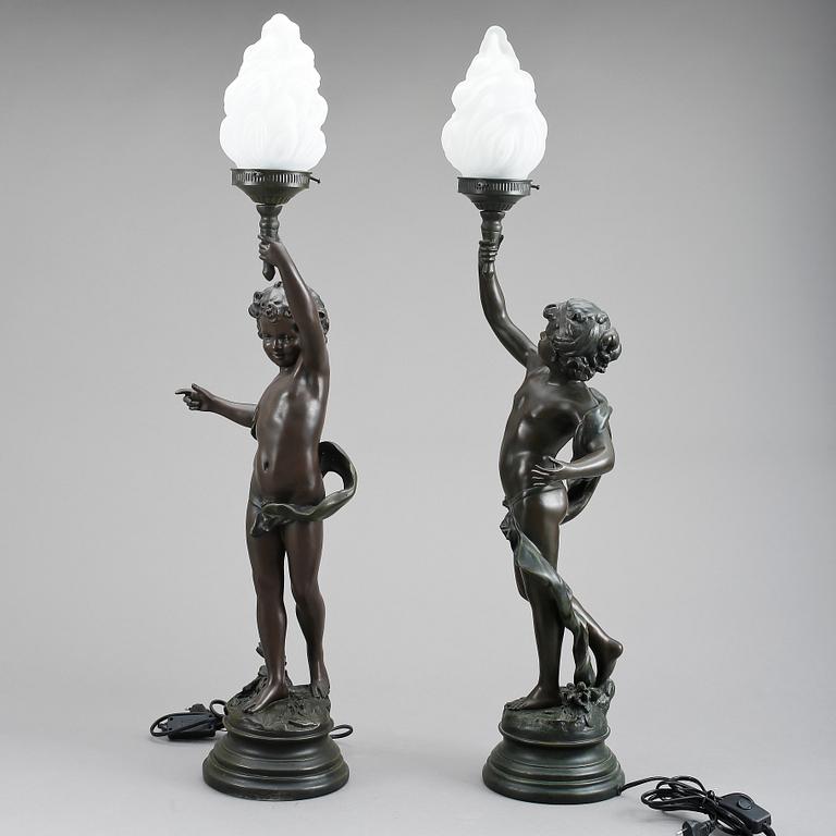 BORDSLAMPOR, ett par, modern tillverkning.