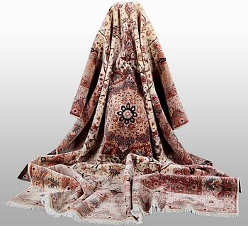 A carpet, Tabriz, part silk, 50 Raj, ca 340 x 253 cm.