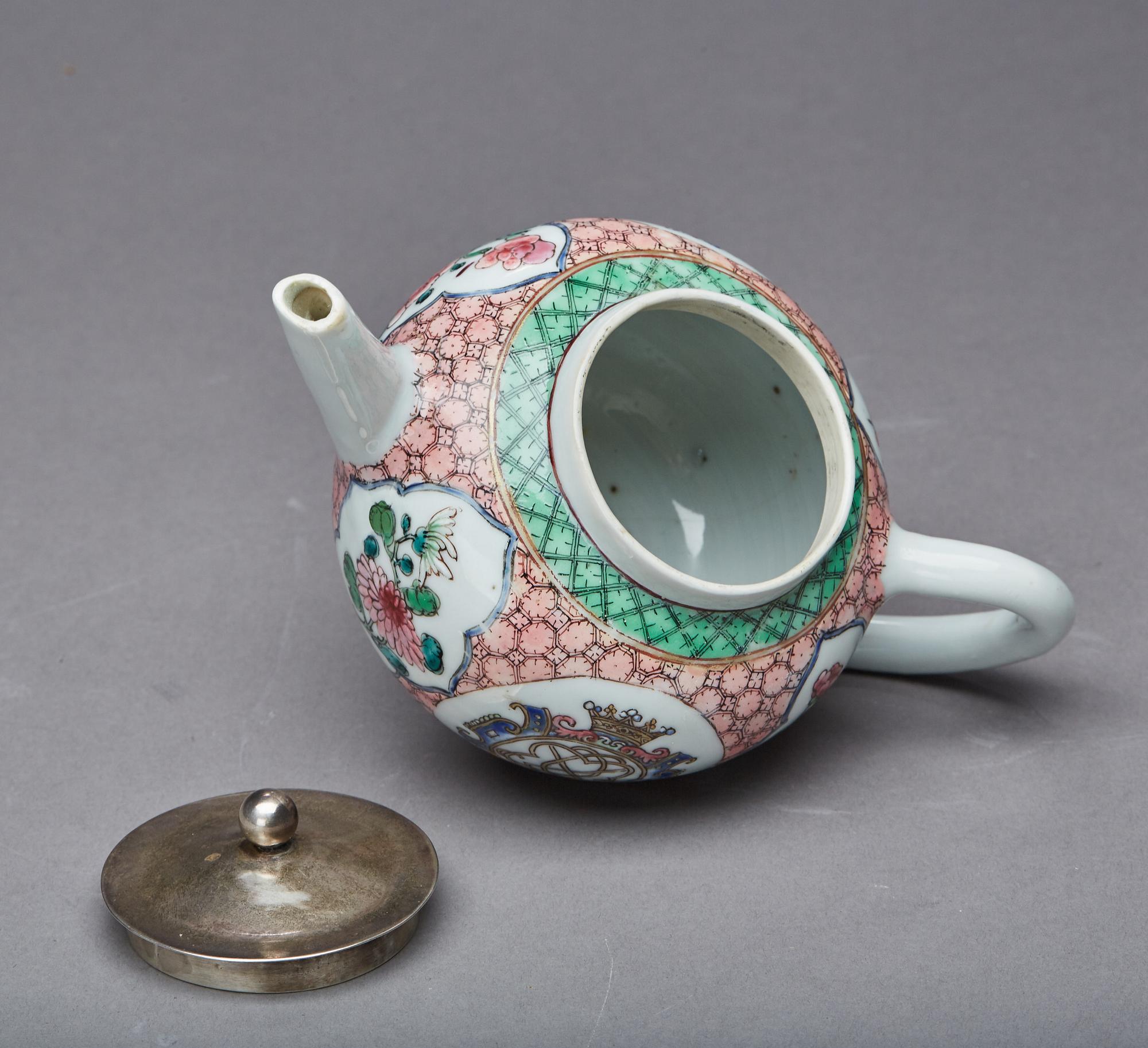 TEKANNA, porslin, Kina, Qianlong (1736-1795).