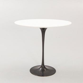 Eero Saarinen, sidobord "Tulip" Knoll International sent 1900-tal.