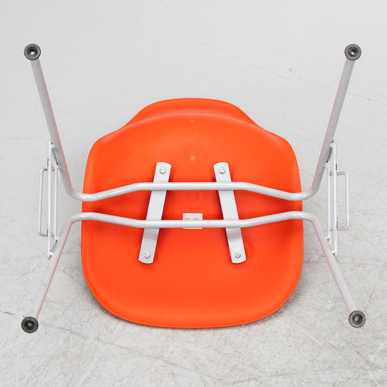 Charles & Ray Eames, six 'DSS' chairs, Vitra.