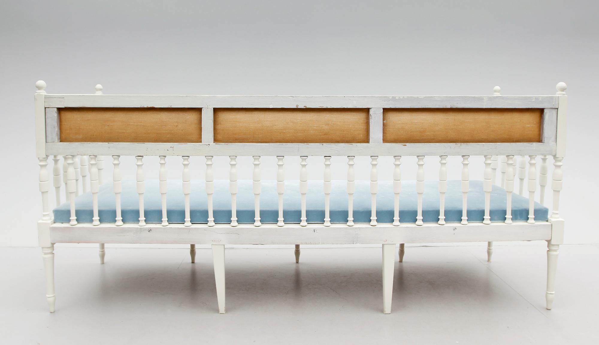 SOFFA, sengustaviansk, omkring år 1800.
