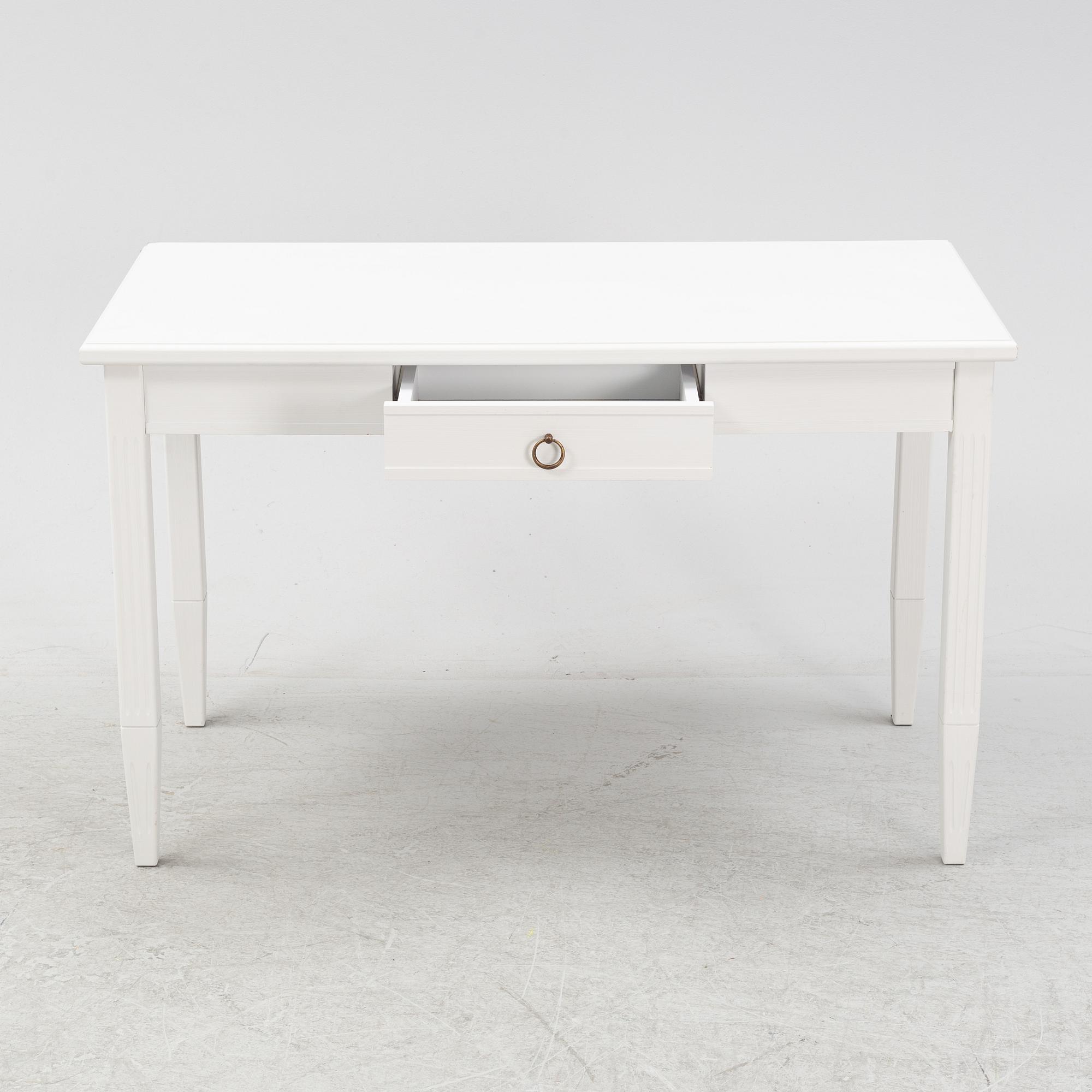 Skrivbord, Englesson. 2000-tal.