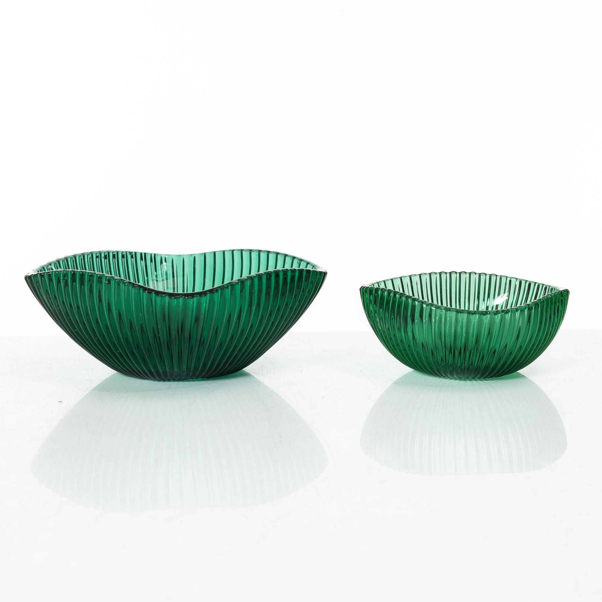 Arthur Percy, a 'Swedish Modern' glass service, "Reffla", Gullaskruf, the model designed in 1952 (110 pieces).