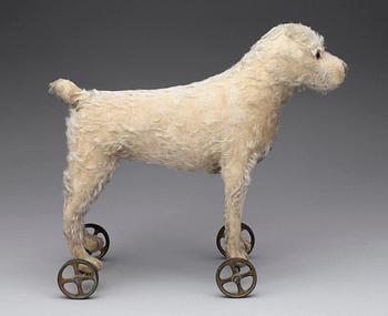 STEIFF HUND PÅ HJUL, 1910-20-tal.