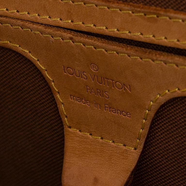 Louis Vuitton, a Monogram Canvas 'Ellipse' bag.