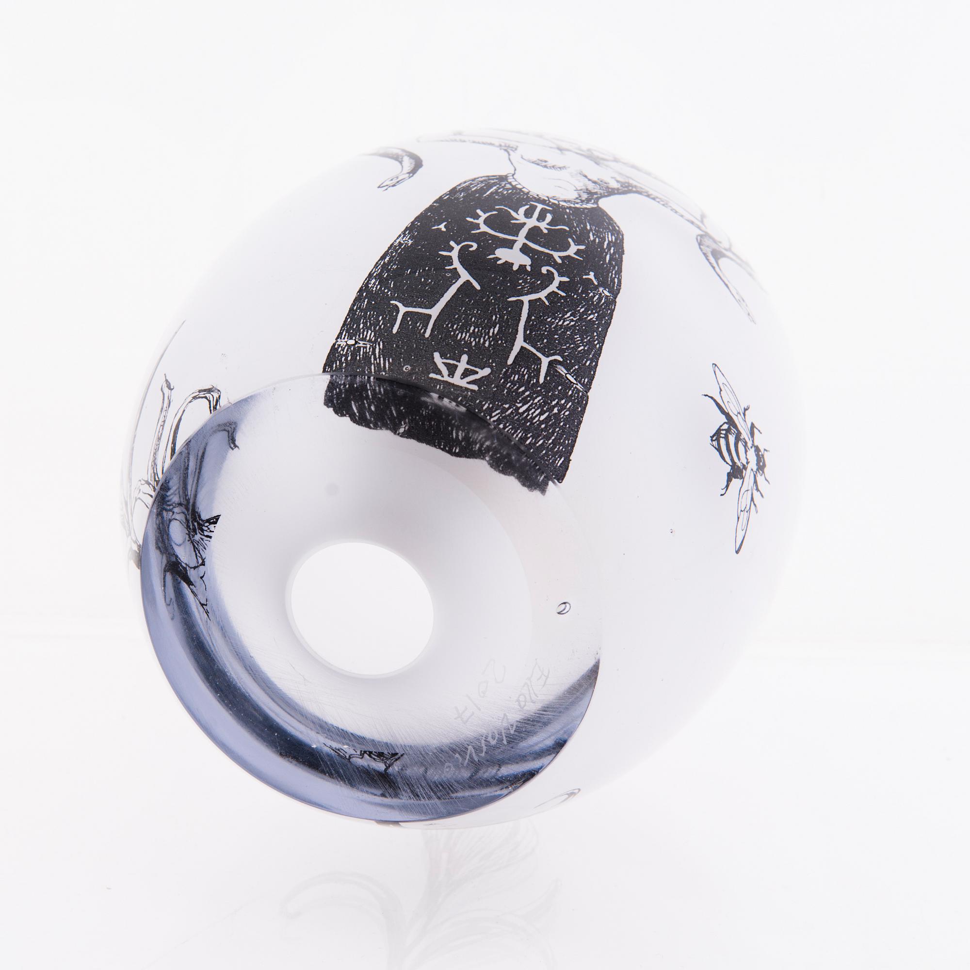ELLA VARVIO, a glass sculpture, signed Ella Varvio 2017.