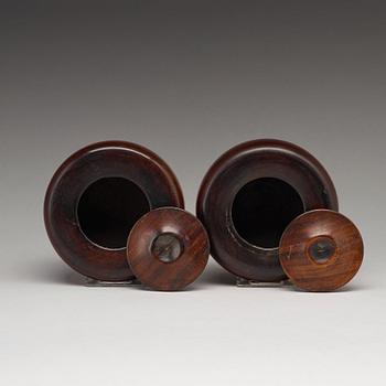 A pair of wooden Weiqi boxes with covers, Qing dynasty (1664-1912).