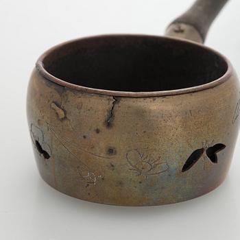 Esineitä, 3 kpl, Japani ja Kiina, 1900-luvun alku.