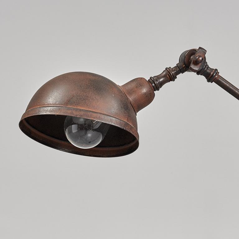 An industrial floor light, first half of the 20th century.