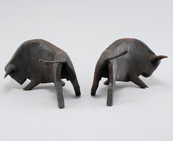 LARS LARSSON, a pair of cast iron sculptures, signed.