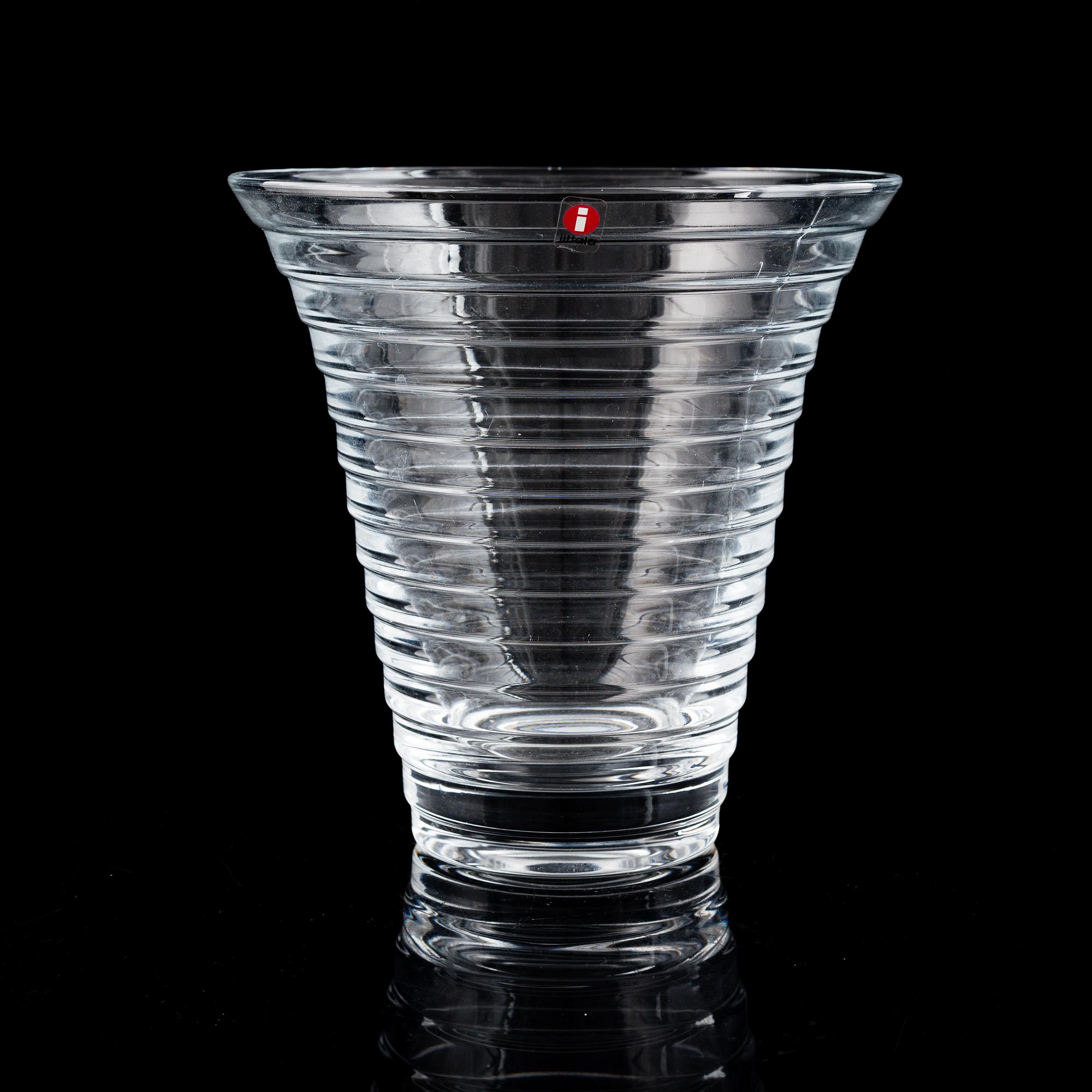 AINO AALTO, a 'Bölgeblick' glass vase, Iittala.