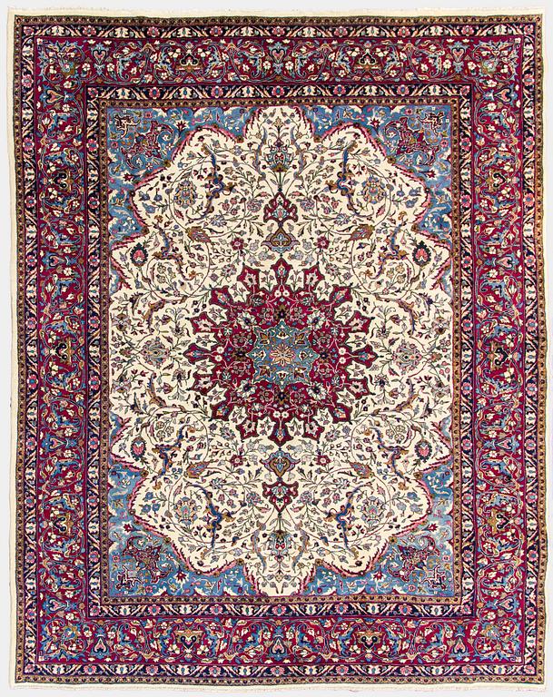 A Meshed rug, old, 380 x 300 cm.