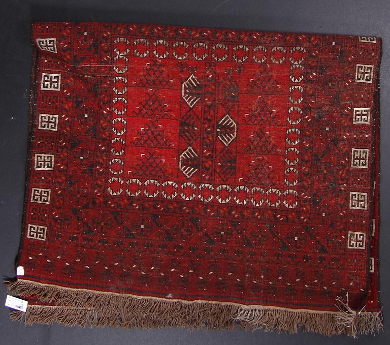 MATTA, orientalisk, ca 236 x 144.
