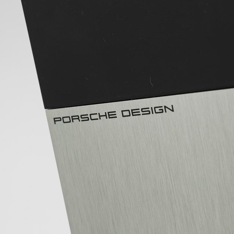 Lattiavalaisin, "Pan Floor Lamp", malli P7121, Zumtobel.