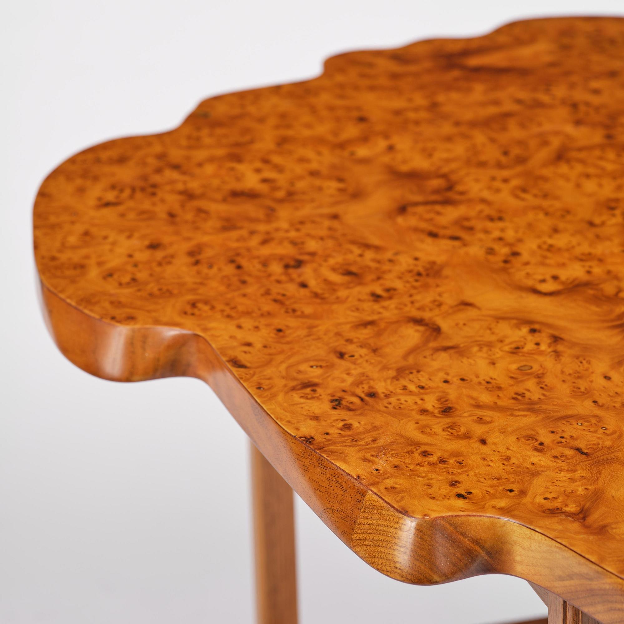 Josef Frank, soffbord, modell 1057, Firma Svenskt Tenn, efter 1985.