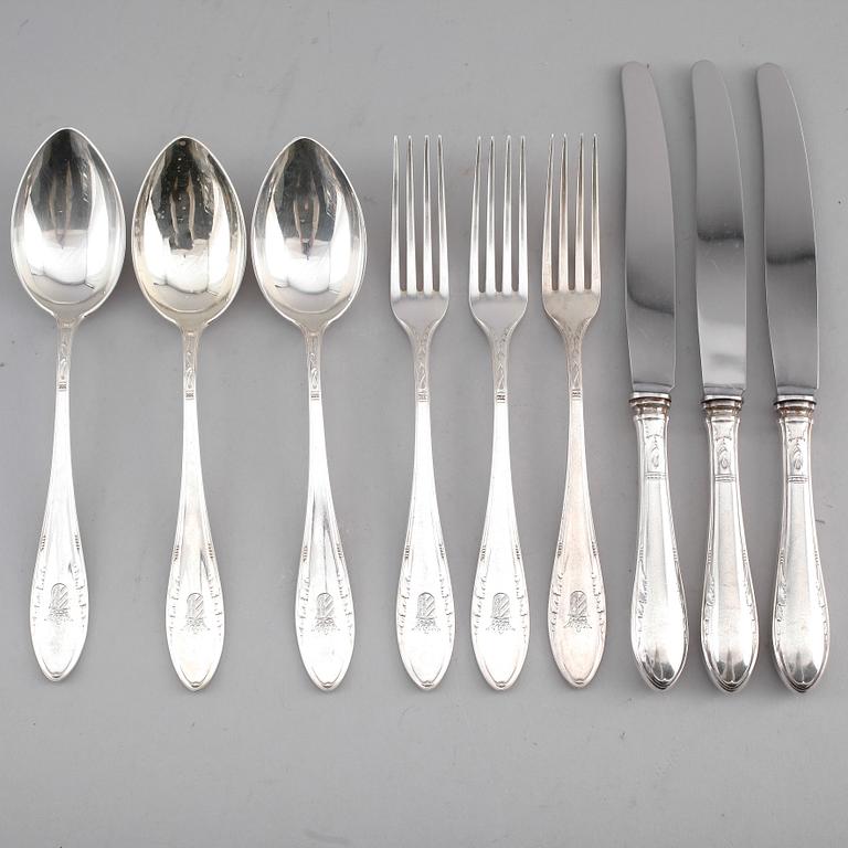 BESTICK, 34 delar, silver, K Anderson, Stockholm 1910. Vikt ca 2677 g.