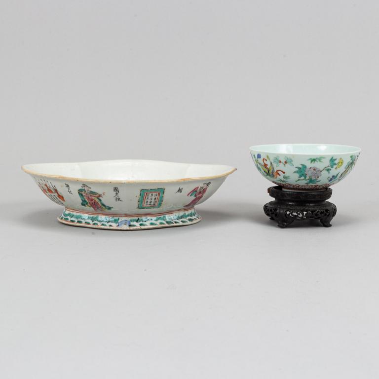 Two Chinese famille rose bowls, late Qing dynasty.