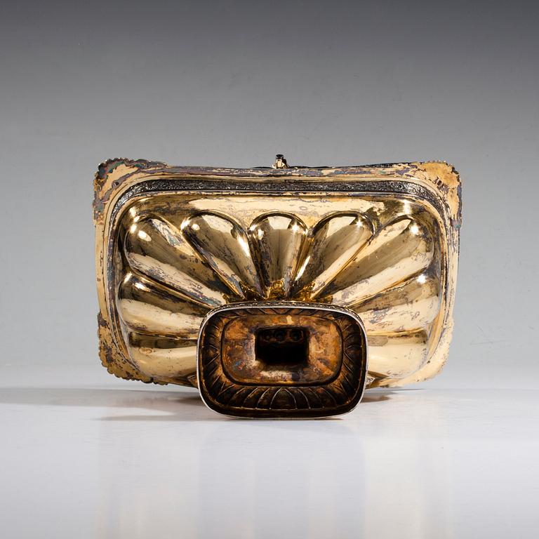 BRÖDKORG, förgyllt silver, Anton Christian Iwersen, S:t Petersburg 1824. Vikt 657 g.