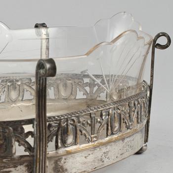 JARDINIERE, nysilver och glas, 1900-talets första hälft.