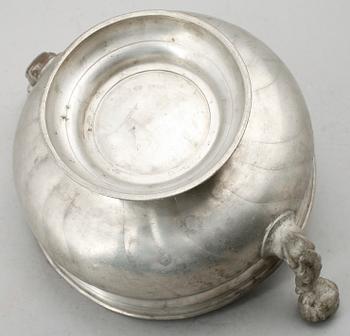 KALLSKÅL, tenn, 1700-tal.