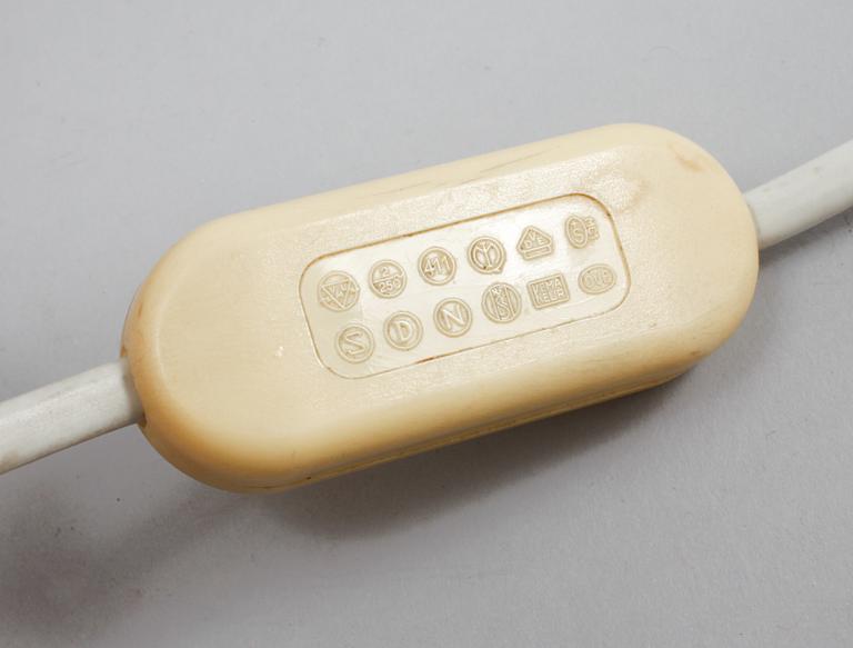 VASER/BORDSLAMPOR, ett par, porslin, Kina, 1900-tal.