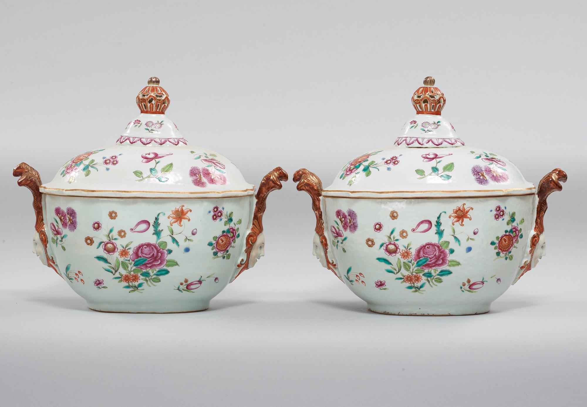 An export porcelain famille rose dinner service, Qing dynasty, Qianlong (1736-1795), (59 pc).