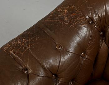 FÅTÖLJ, Chesterfieldmodell, 1900-tal.