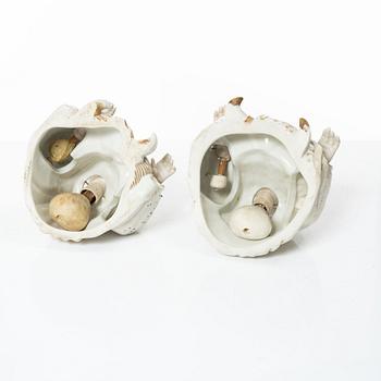 A pair of porcelain nodding head figures, Germany, 1920/30s.