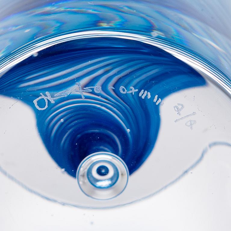 Joonas Laakso, glasskulpturer, 2 st, signerade J. Laakso OXIIIIII 1/2-2/2.