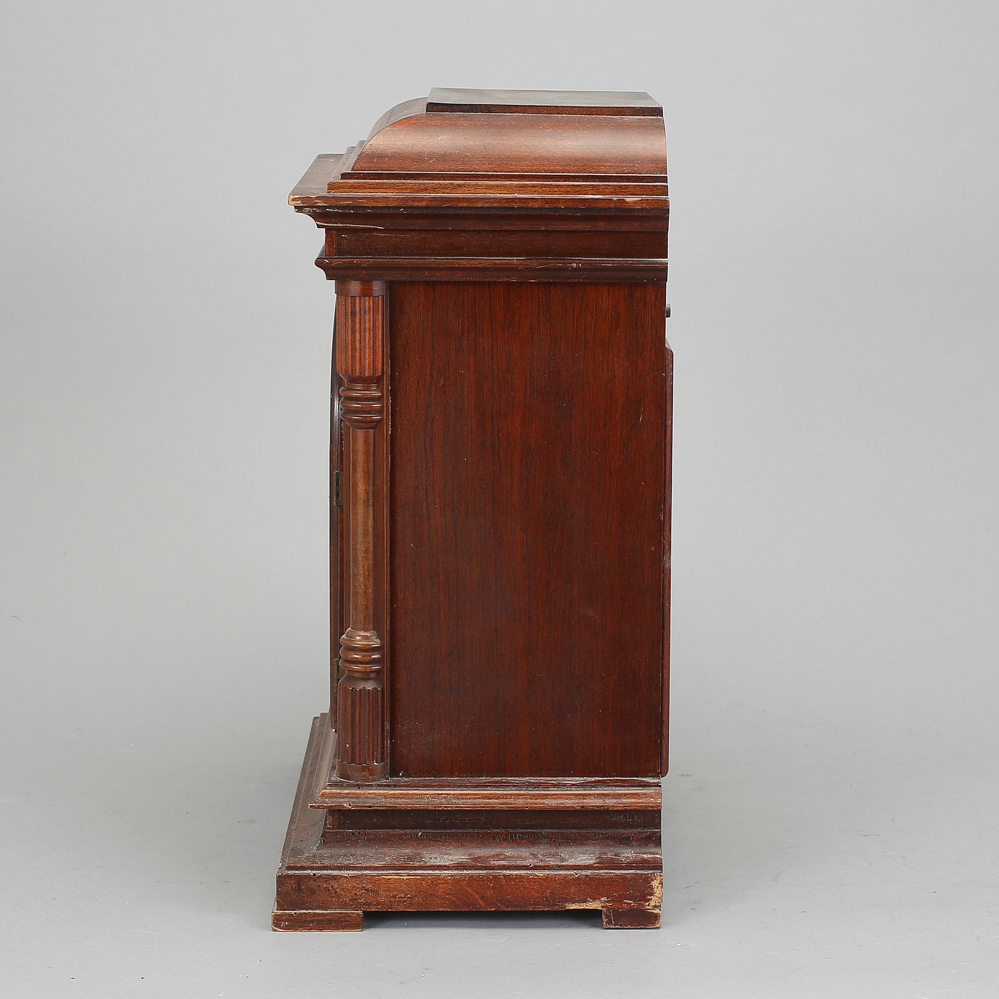 BORDSPENDYL, Chime silent, tidigt 1900-tal.