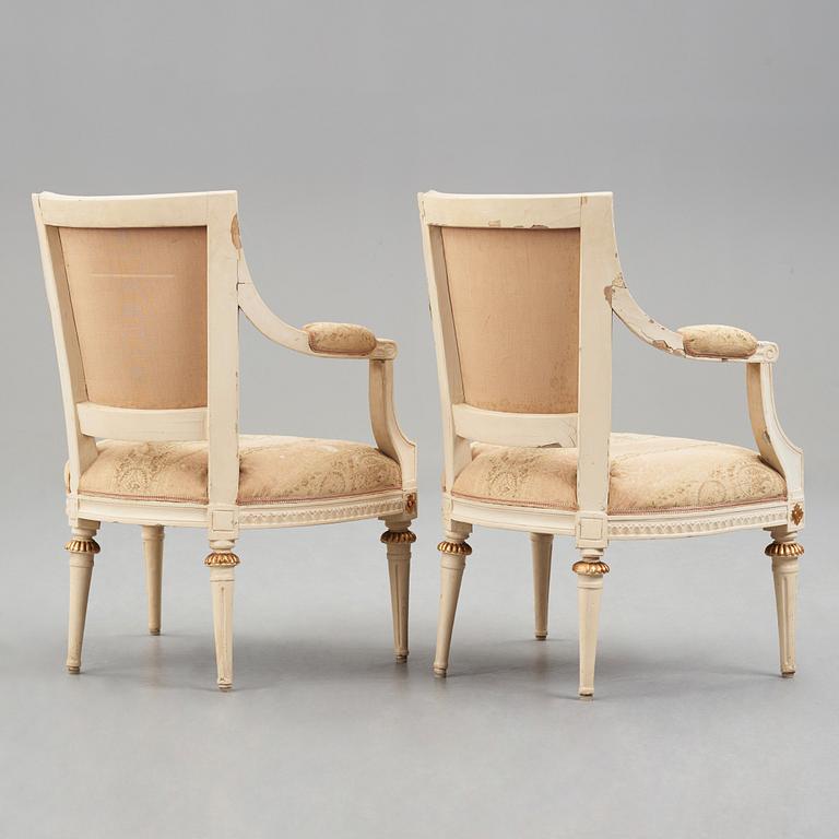 Ephraim Ståhl, A pair of Gustavian armchairs by av Ephraim Ståhl, master 1794.