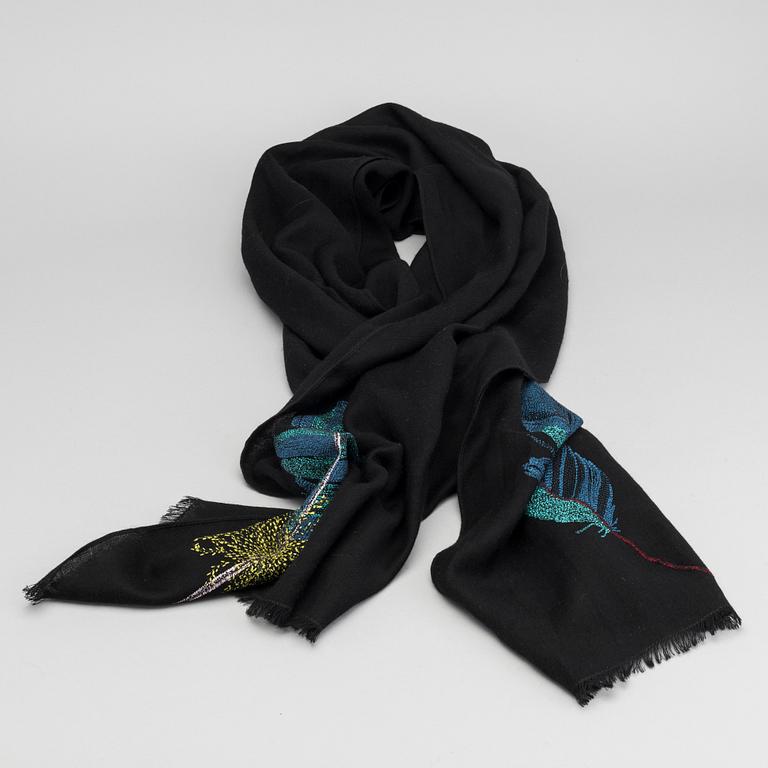 PAUL SMITH, scarf.