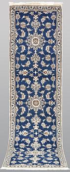 A Nain runner, ca 289 x 79 cm.