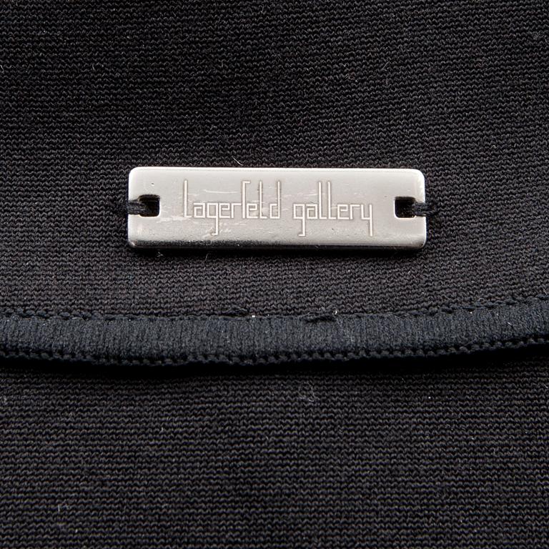 KLÄNNINGAR, 2 st, samt DRÄKT, 2 delar, Karl Lagerfeld för Wolford.