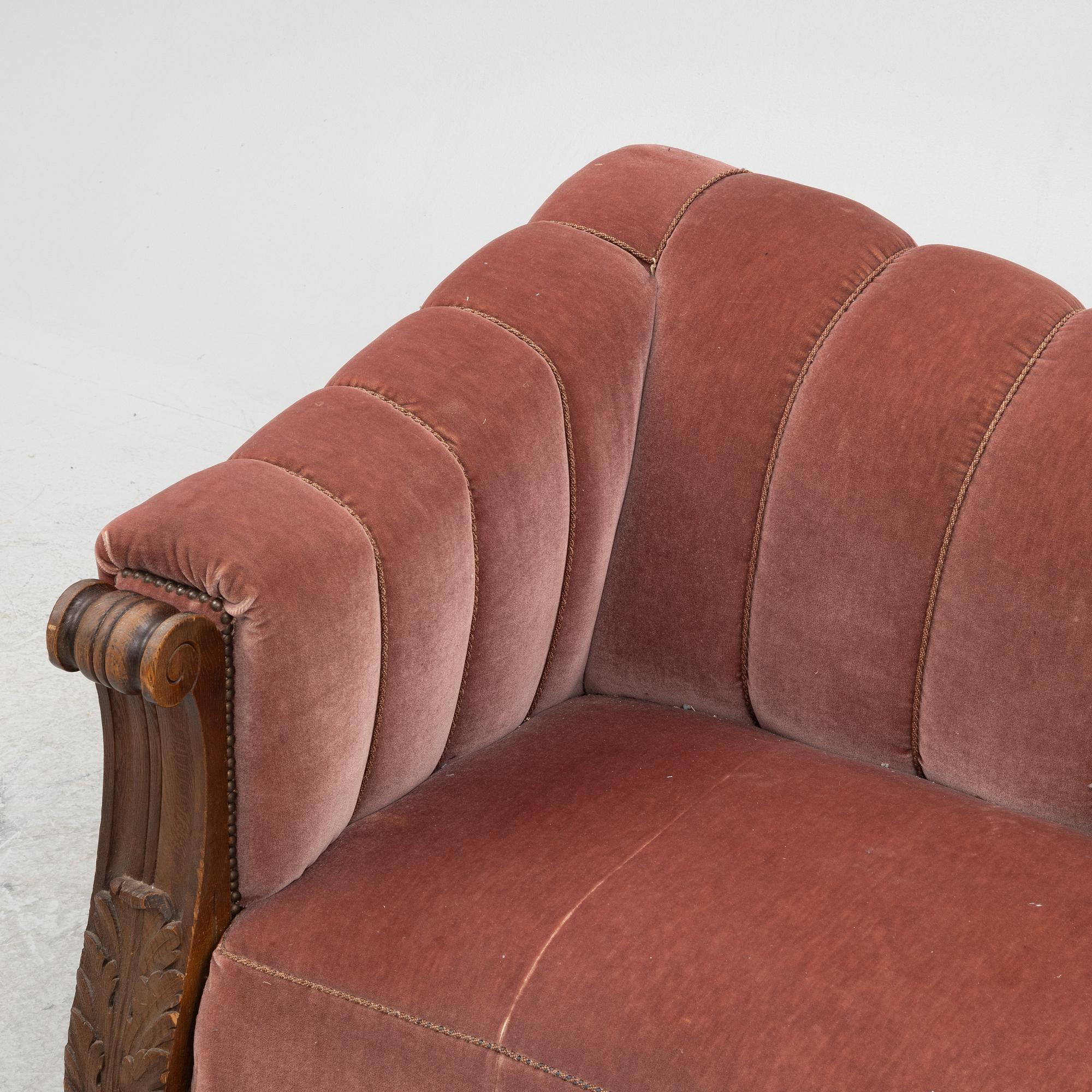 Soffa och fåtölj, tidigare tillhörande Ivar Kreuger, 1920-tal.