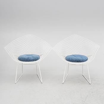 Harry Bertoia, a pair of "Diamond Chair", second half of the 20th century.