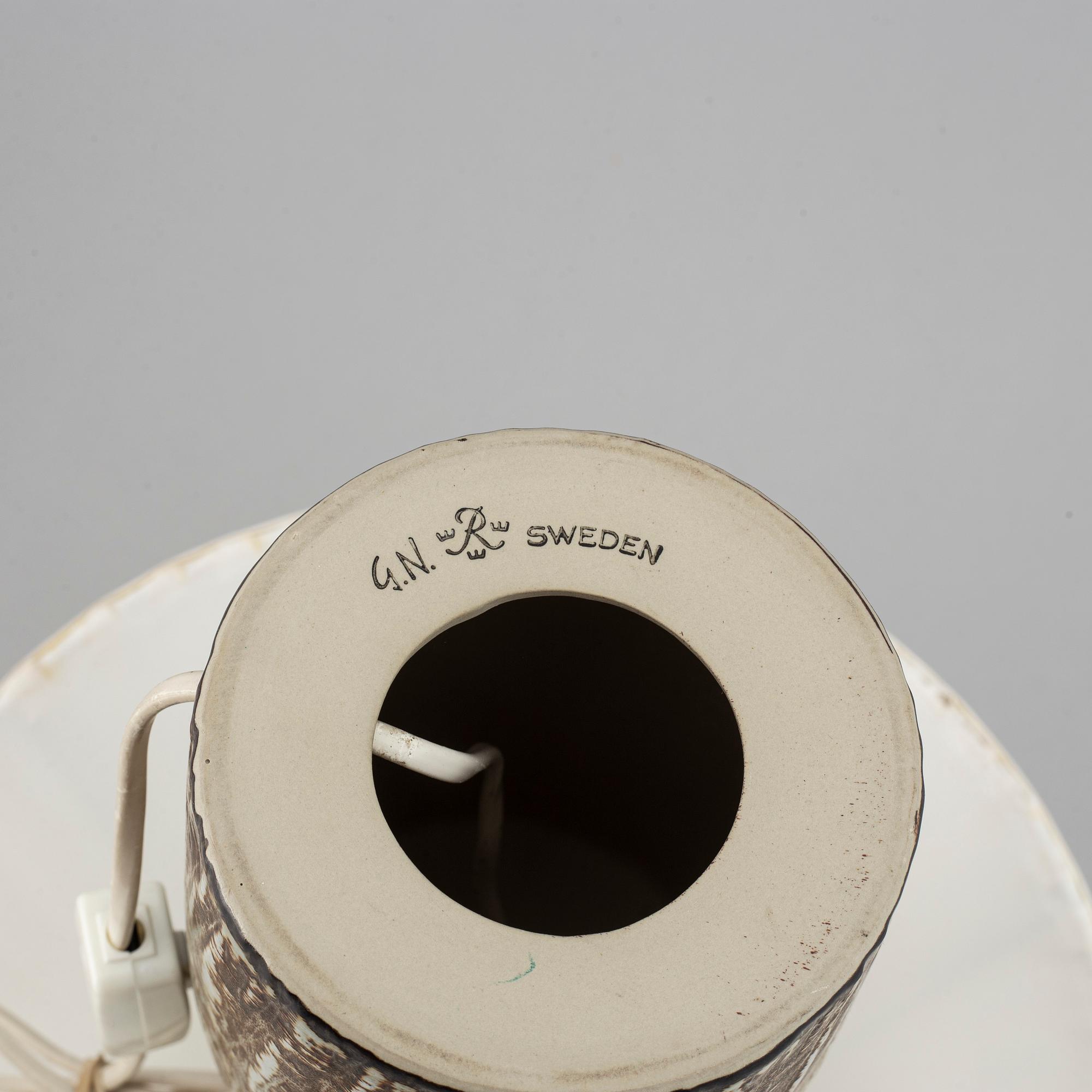 GUNNAR NYLUND, bordslampa, stengods, "Rubus", Rörstrand.