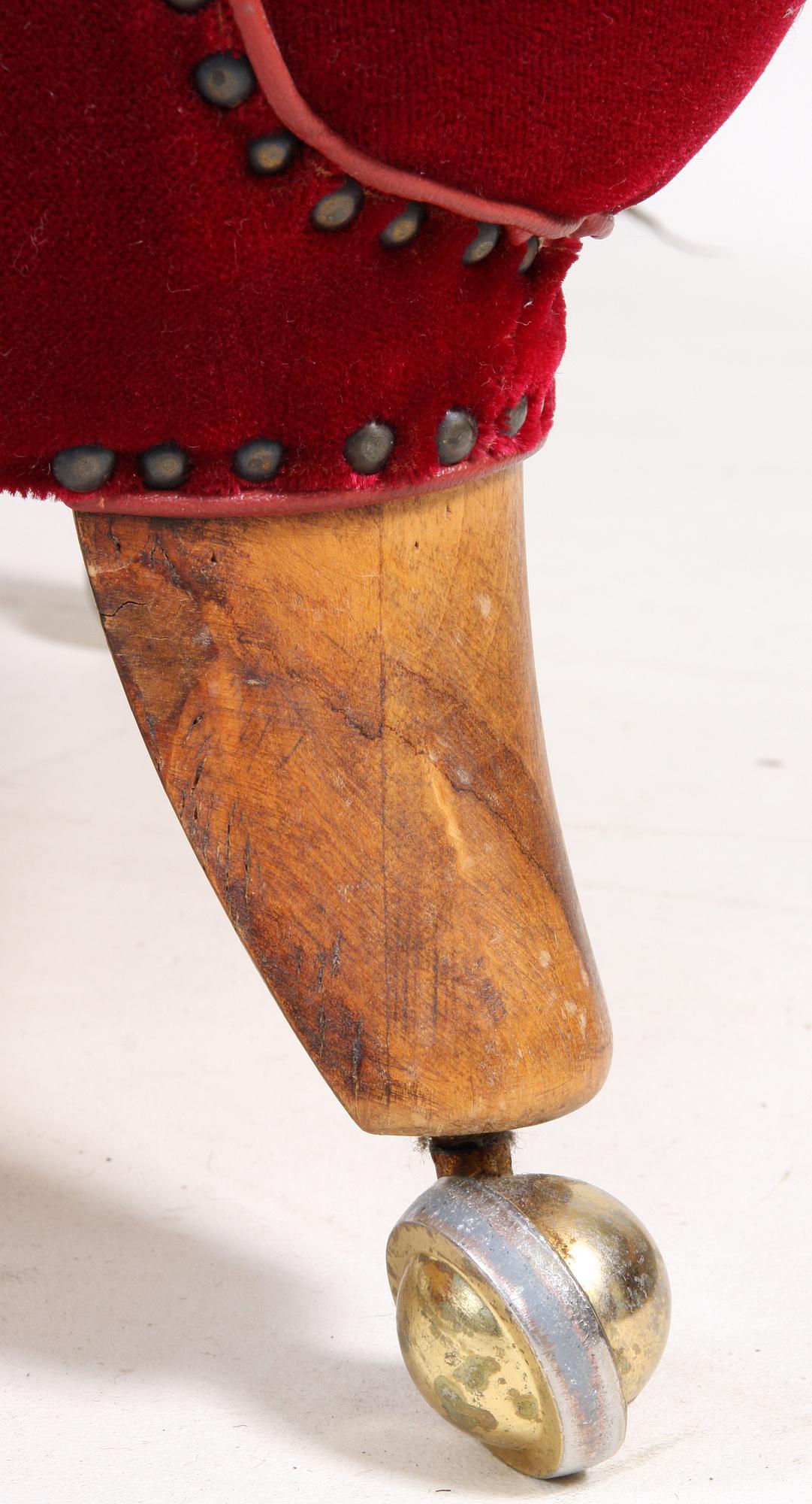 FÅTÖLJER, ett par, 1900-talets första hälft.