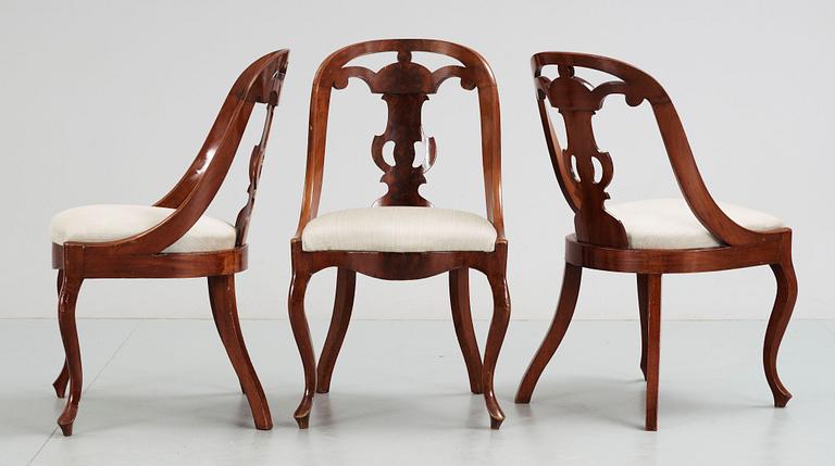 GÖTEBORGSSTOLAR, 3 st, senempire, 1800-talets mitt.