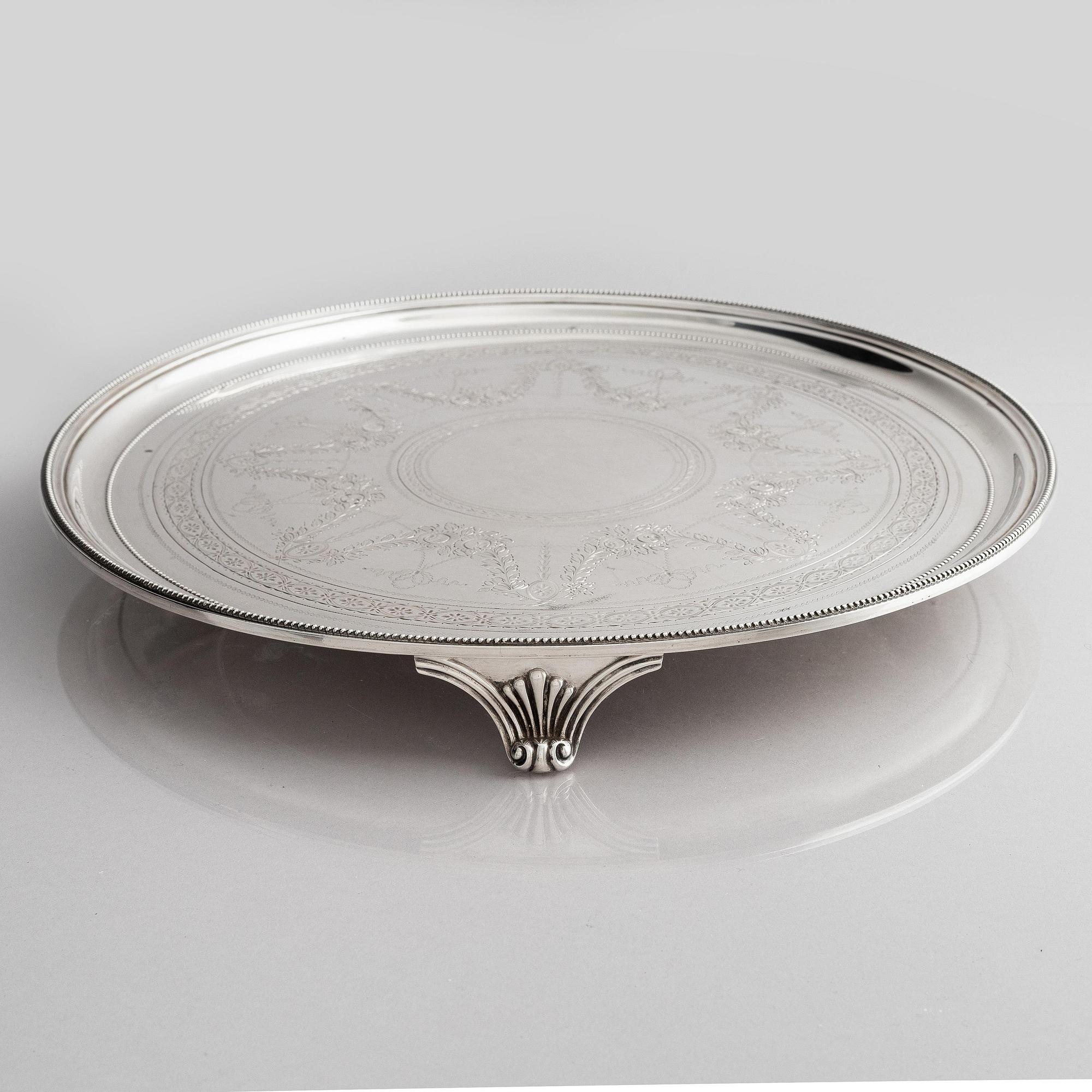 Richard Martin och Ebenezer Hall, bricka/salver, silver, London 1875.