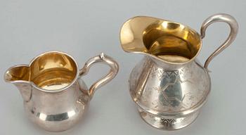GRÄDDSNÄCKOR, 2 st, silver, Johan Talén Helsingfors 1881. Guldsmed GAS St. Petersburg 1876, Ryssland. Vikt ca 219 gr.