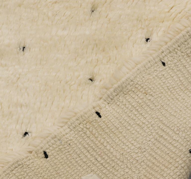 A rug, Morocco, approx. 243 x 160 cm.