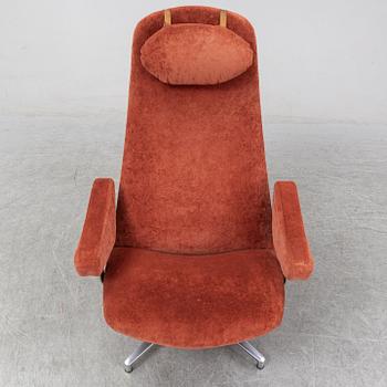 ALF SVENSSON, a 'Contourette Roto' easy chair from Dux.