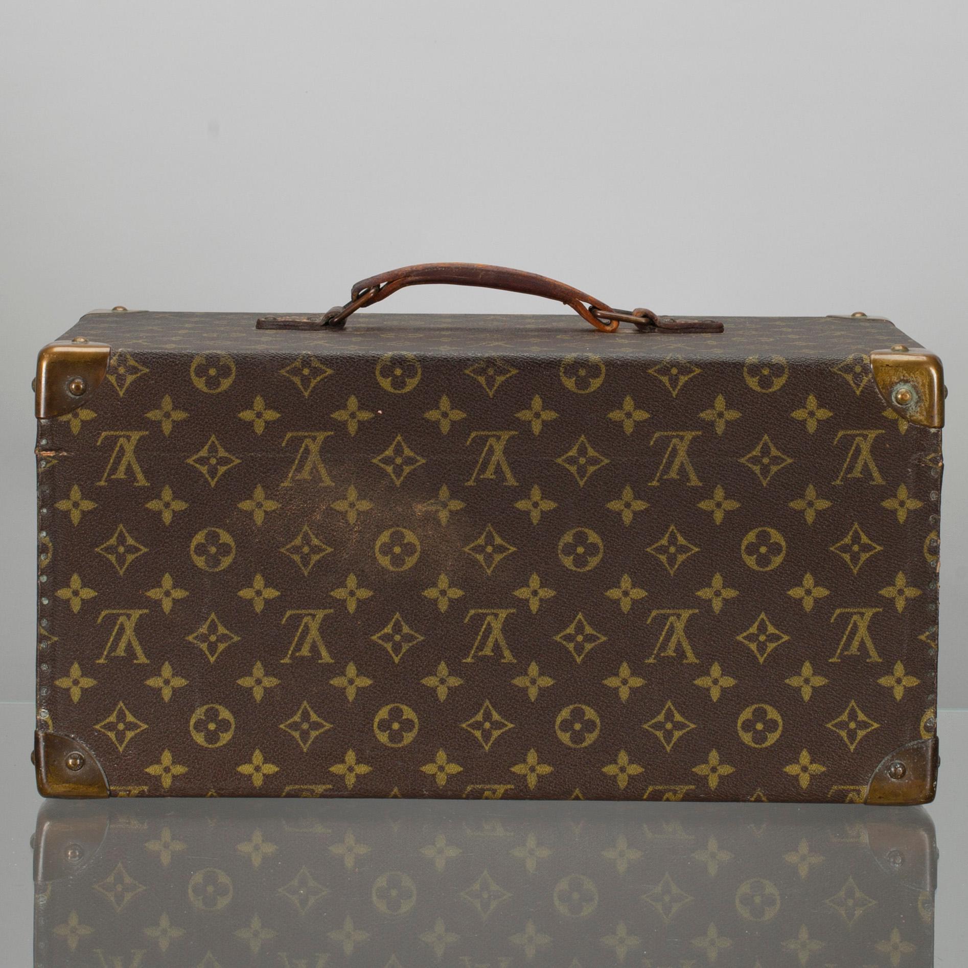 RESEKOFFERT, "Boîte Flacons", Louis Vuitton.