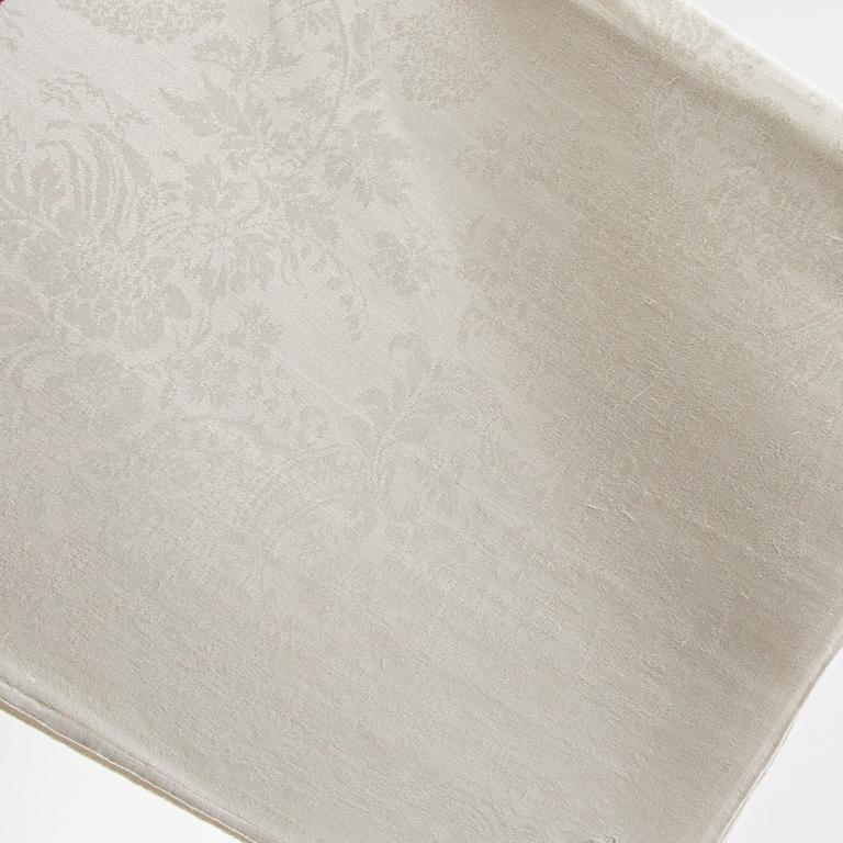 Tablecloth and napkins 24 pcs 20th century first half damask.