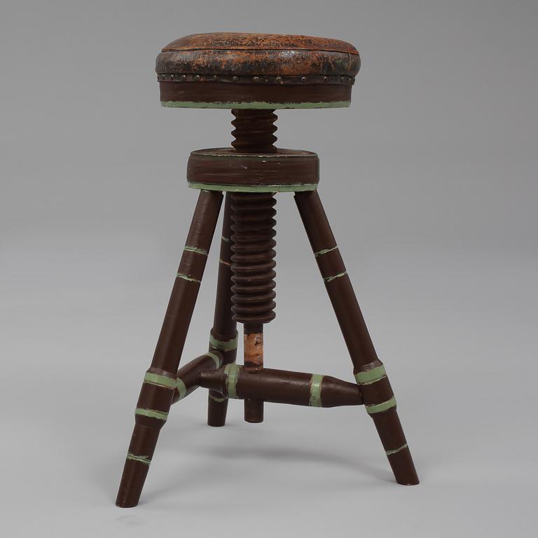 PALL, 1900-talets andra kvartal.