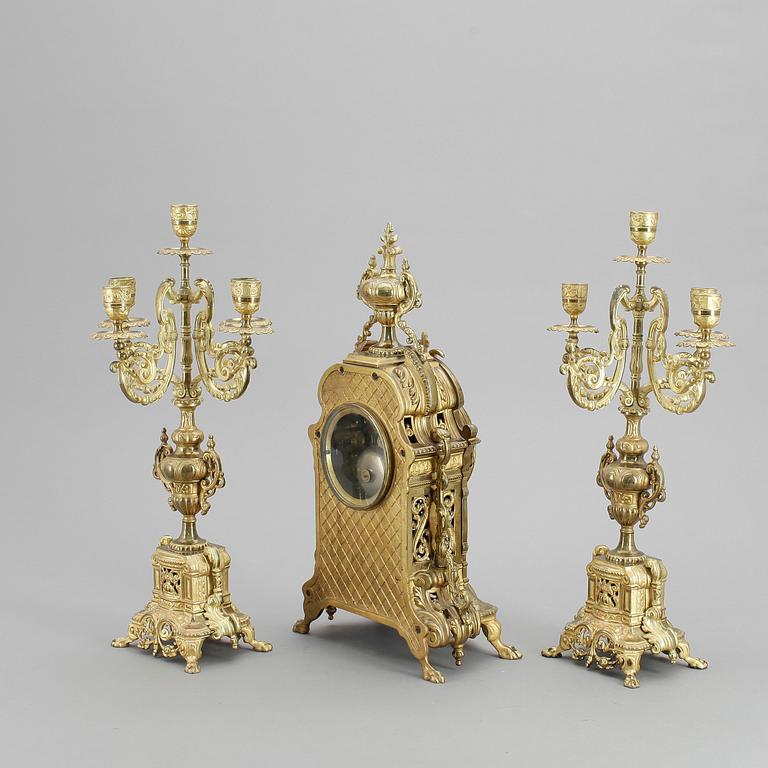 BORDSGARNITYR, 3 delar, 1800-talets slut.