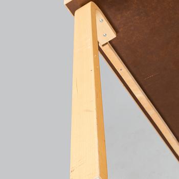 Alvar Aalto, bord, modell 84, Artek 2006.
