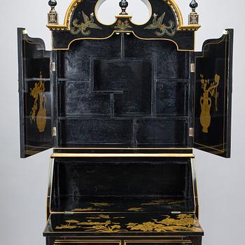Writing cabinet, China, 20th century.